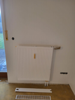 Renovierungsanstrich mit Nikotinfarbe - nachher